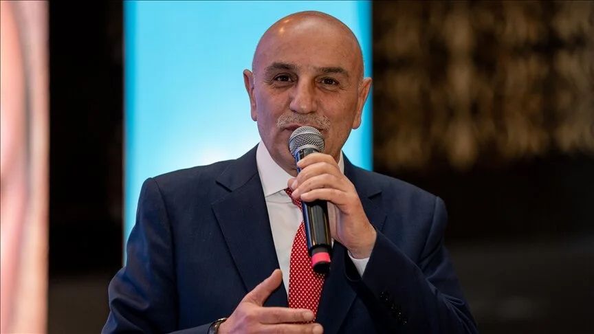 Turgut Altınok yerel seçimde Keçiören ilçesindeki Kocatepe İlkokulu'nda oy kullanacak Turgut Altınok yerel seçimde Kocatepe İlkokulu'nda oy kullanacak - 1. Resim