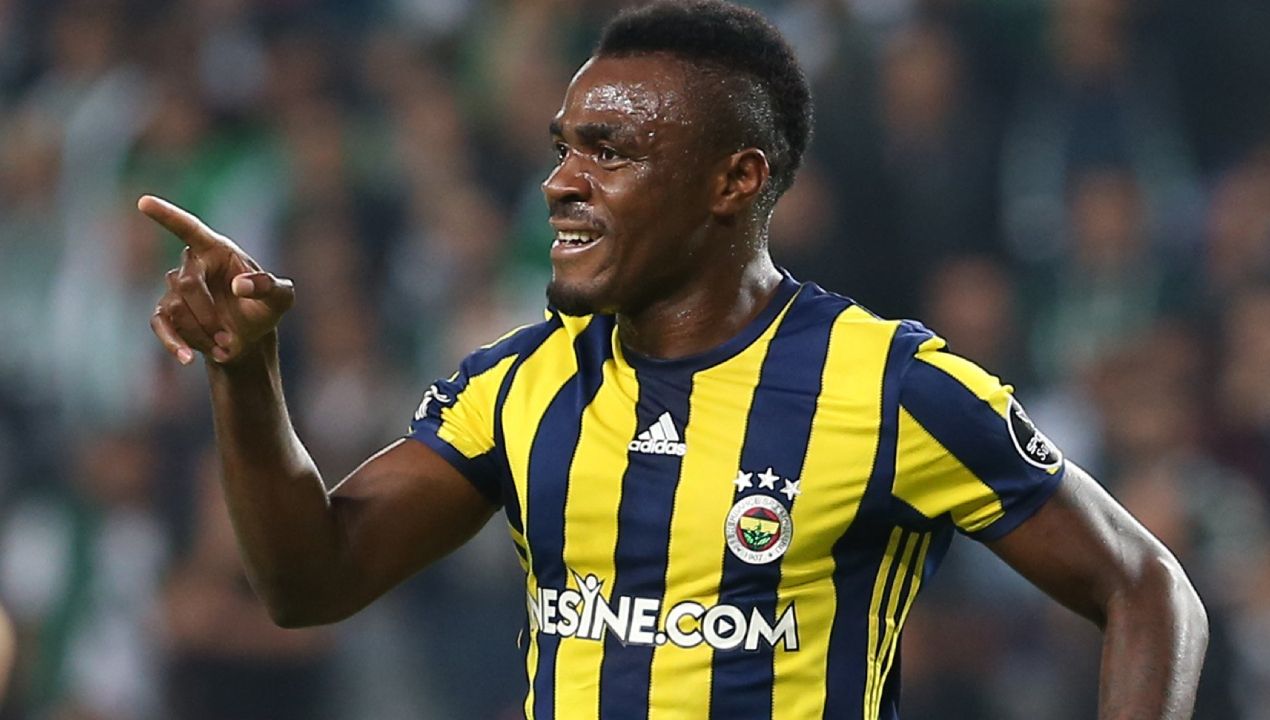 Emenike'nin son hali hayrete düşürdü! Fenerbahçeli taraftarlar eski golcülerine inanamadı - 2. Resim