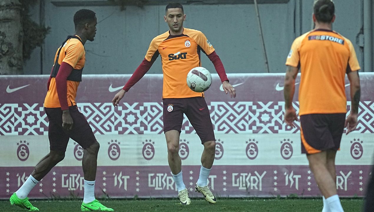 Galatasaray'da Ziyech ve Aurier gelişmesi! Hatayspor maçı öncesi belli oldu Galatasaray'da Ziyech ve Aurier gelişmesi! Hatayspor maçı öncesi belli oldu - 1. Resim