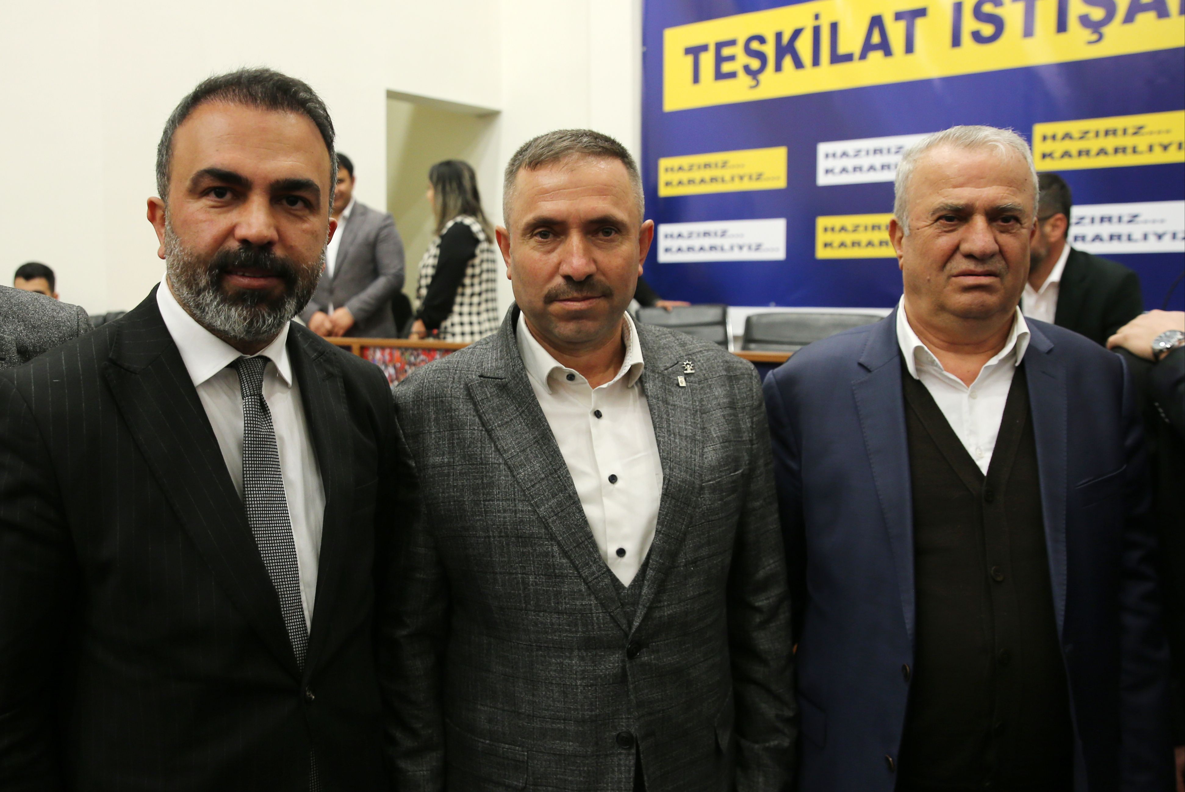 Seçime saatler kala sürpriz istifa! Saadet'i bırakıp AK Parti'ye geçti - 1. Resim