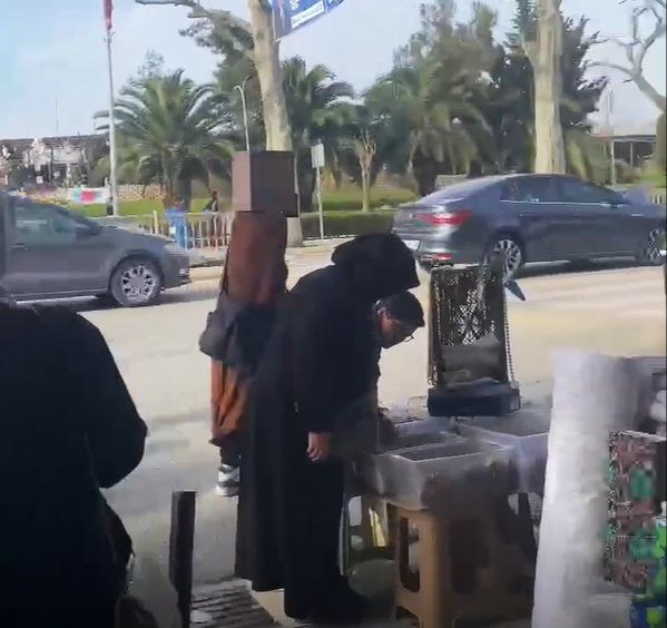 Yalova'da hayrete düşüren görüntüler: Kafasına geçirip sokak sokak dolaştı, sonra gözden kayboldu - 1. Resim