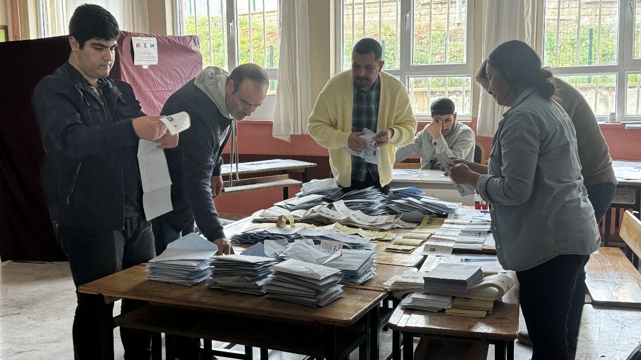 AK Parti, Yeniden Refah, DEM Parti arasında kıyasıya yarış: İşte Şanlıurfa seçim sonuçları