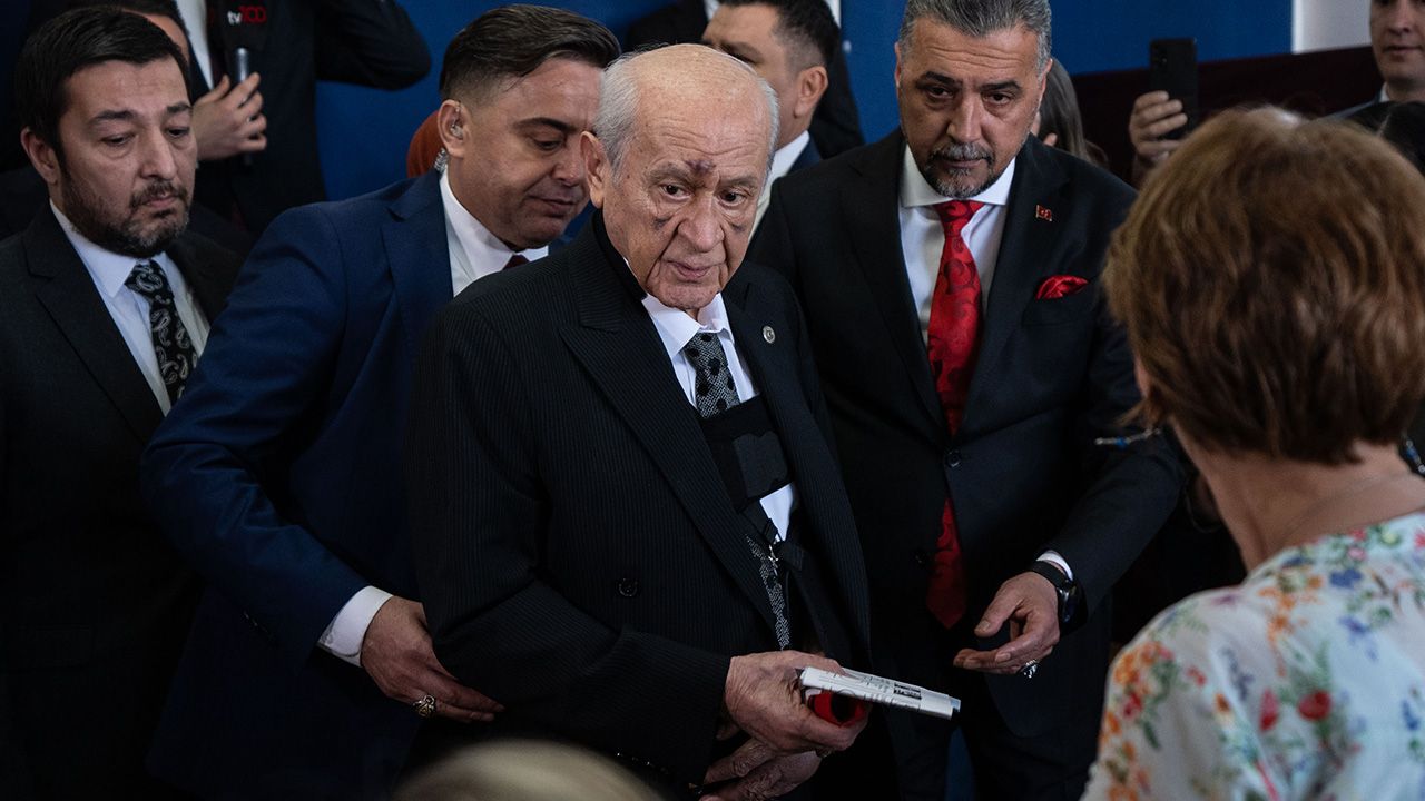 Liderler oylarını kullandı! Sandık başından ilk mesajlar Liderler oylarını kullanıyor! Sandık başından ilk mesajlar - 5. Resim