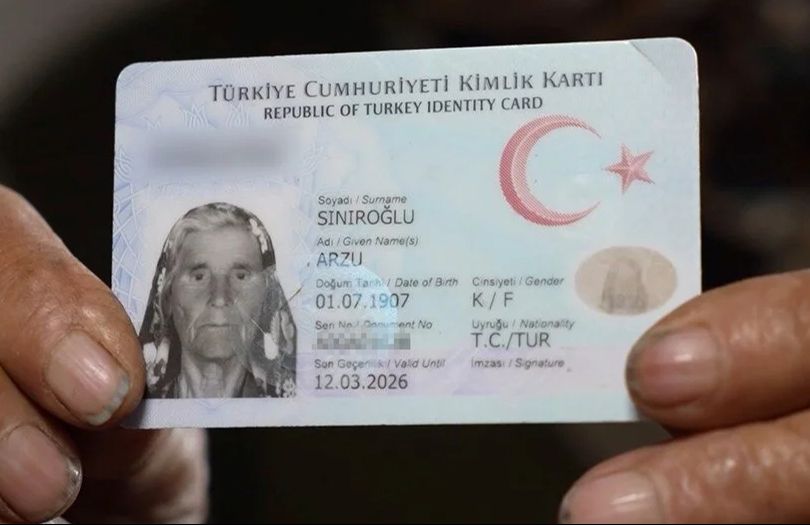 Türkiye'nin en yaşlı seçmeni! Arzu Nine 117 yaşında, sandık başında Türkiye'nin en yaşlı seçmeni! Arzu Nine 117 yaşında, sandık başında - 4. Resim