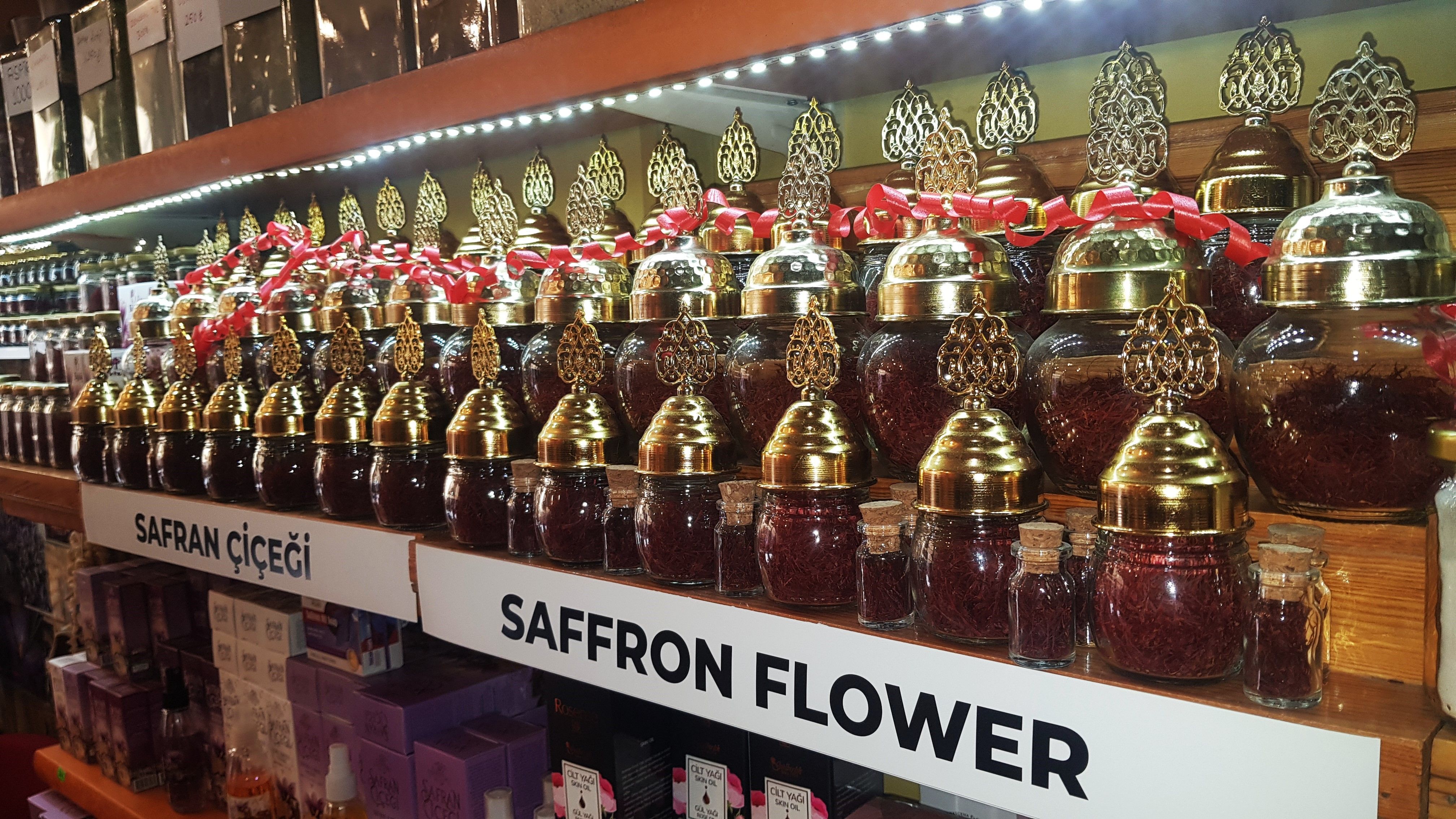 Dünyanın en pahalı baharatı! 1 kilogram elde etmek için 510 bin lif gerekiyor Dünyanın en pahalı baharatı! 1 kilogram elde etmek için 510 bin lif gerekiyor - 1. Resim