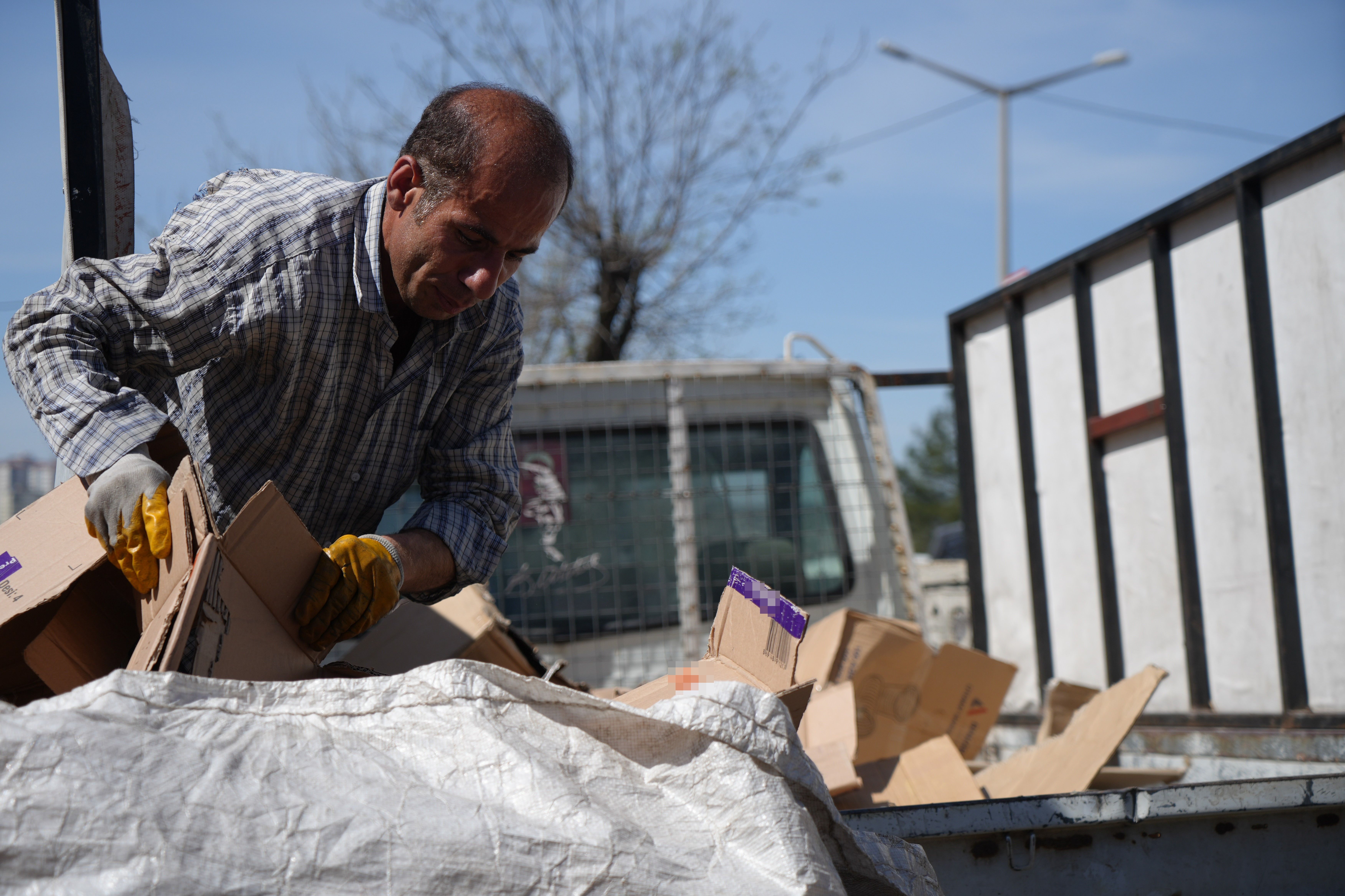 Gaziantep'te kağıt toplayıcısı aday köklü partileri geride bıraktı Gaziantep'te kağıt toplayıcısı aday köklü partileri geride bıraktı - 2. Resim
