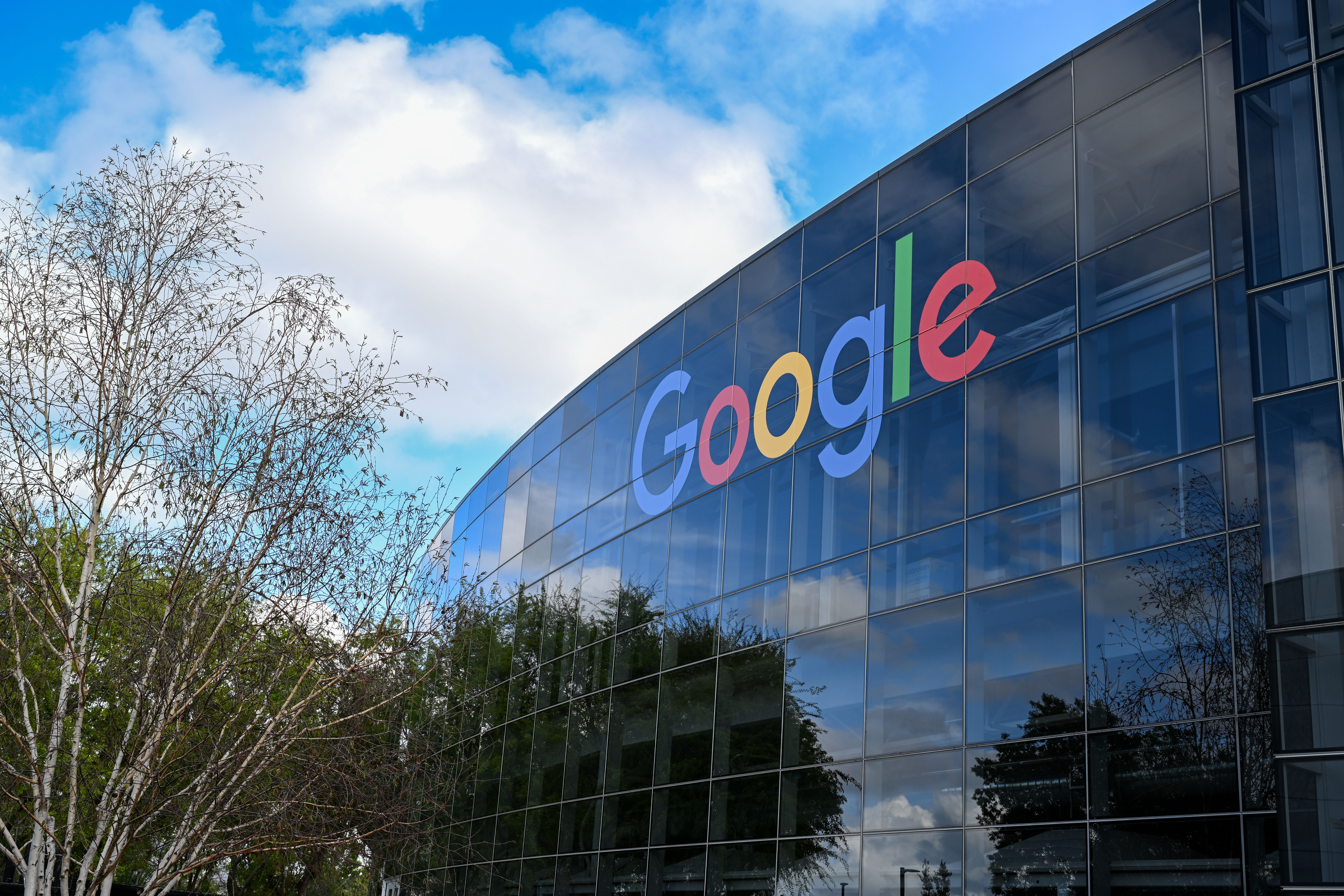 Google Haritalar sosyal medyaya dönüşüyor! Google Haritalar sosyal medyaya dönüşüyor! - 1. Resim