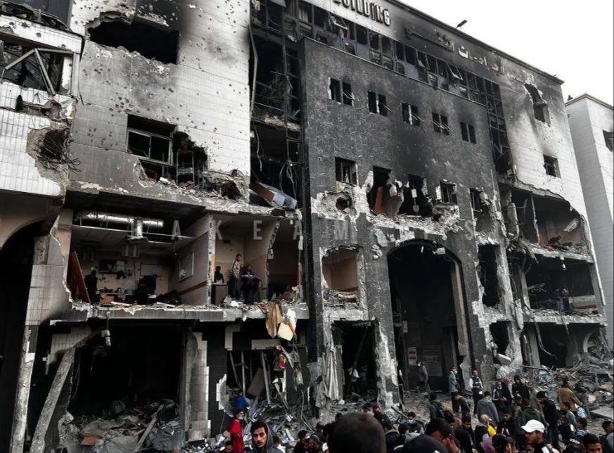 İsrail, Şifa Hastanesi'nden çekildi: Arkasında yıkım ve ölüm kaldı - 1. Resim