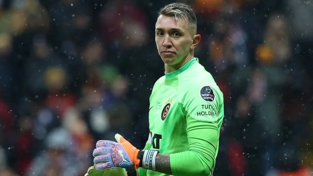 Süper Lig'de tarihi gece! Rekorların ismi Muslera, Hatayspor'a karşı bir ilk yaşayacak - 3. Resim