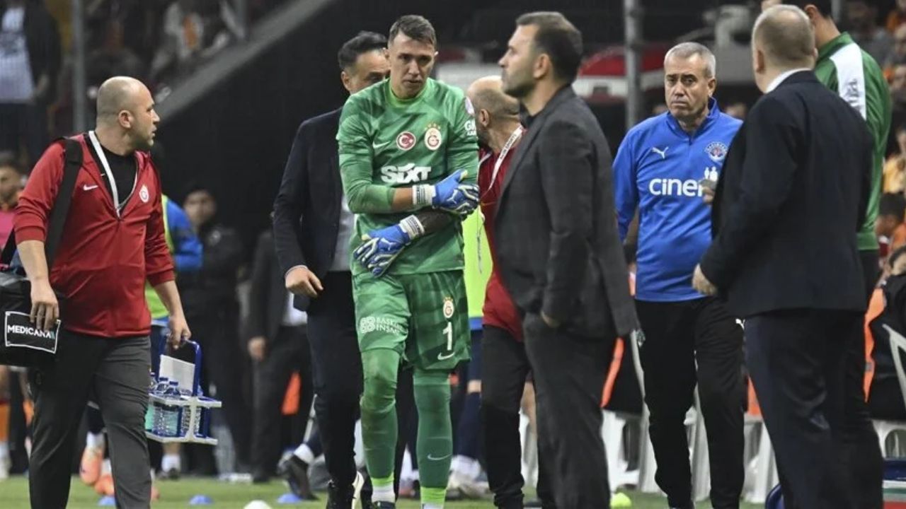 Süper Lig'de tarihi gece! Rekorların ismi Muslera, Hatayspor'a karşı bir ilk yaşayacak - 4. Resim