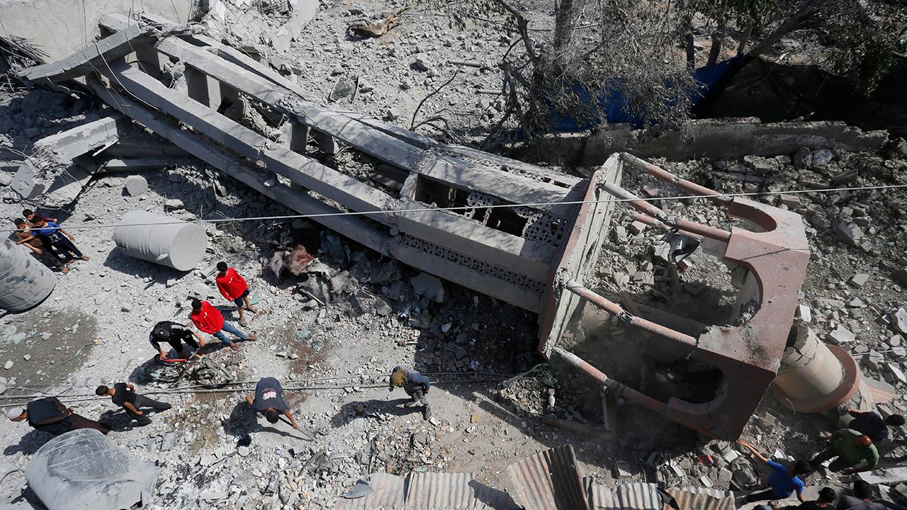 Gazze son durum... Son katliama dünyadan tepki yağdı! İsrail'den ilk açıklama geldi Gazze son durum... İsrail dehşeti sınır tanımıyor! Bu kez Batı uyruklu gönüllüleri katlettiler - 1. Resim