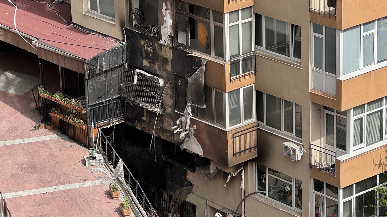 Şişli'de gece kulübünde can pazarı: 29 kişi hayatını kaybetti Şişli'de gece kulübünde can pazarı: 12 kişi hayatını kaybetti, 11 kişi yaralandı - 1. Resim