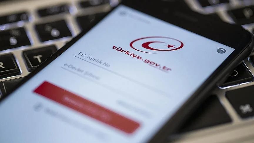Yurt dışından getirilen telefonların kayıtsız kullanım süresi 180 güne çıkarılabiliyor Yurt dışından getirilen telefonların kayıtsız kullanım süresi 180 güne çıkarılabiliyor - 1. Resim