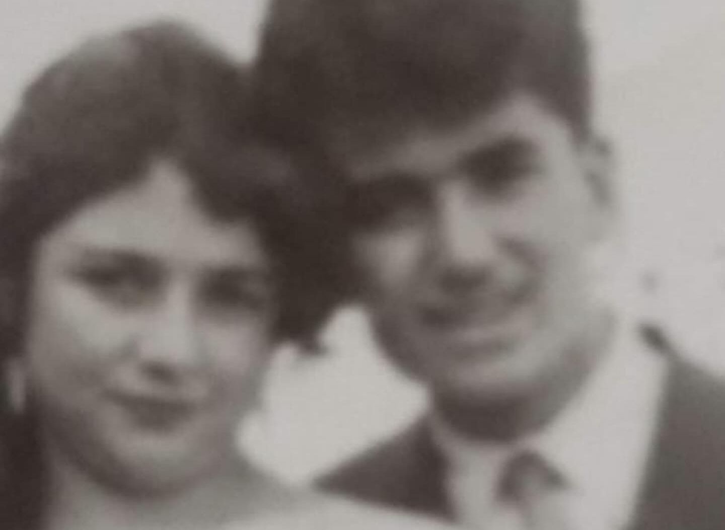 24 gün önce annesini toprağa veren Zafer Algöz baba acısıyla yıkıldı - 2. Resim