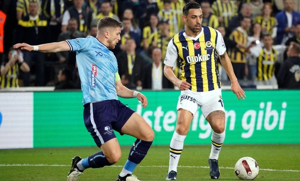 Fenerbahçe-Adana Demirspor maçı 1-1'lik eşitlikle devam ediyor - 3. Resim