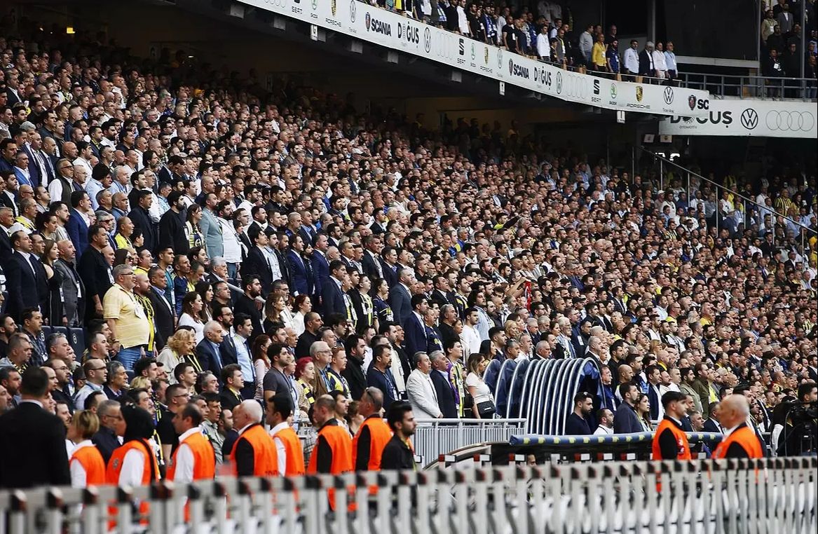 Fenerbahçe başkanlığı için adaylığını açıklayan Sadettin Saran genel kurulda konuşamadı! İşte ilk açıklama Fenerbahçe başkanlığı için adaylığını açıklayan Sadettin Saran genel kurulda konuşamadı! İşte ilk açıklama - 1. Resim