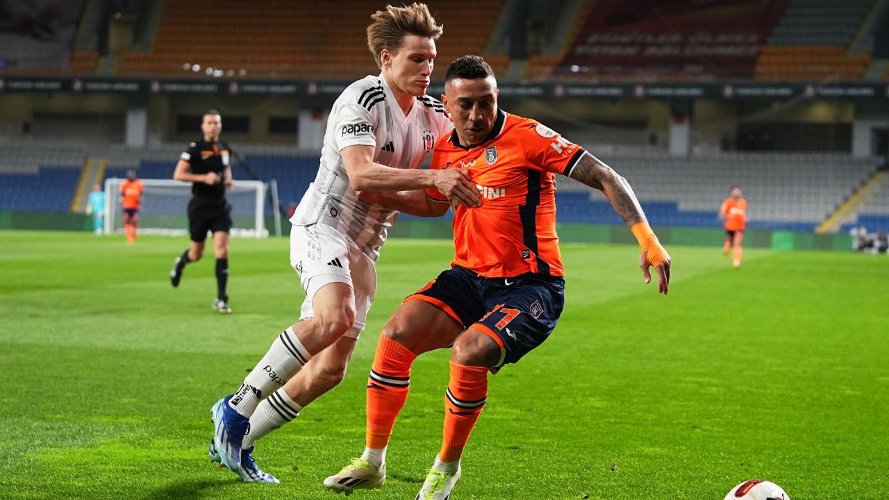Beşiktaş'ı kendi evladı yıktı! Başakşehir 1 puanı son saniyede kurtardı - 2. Resim