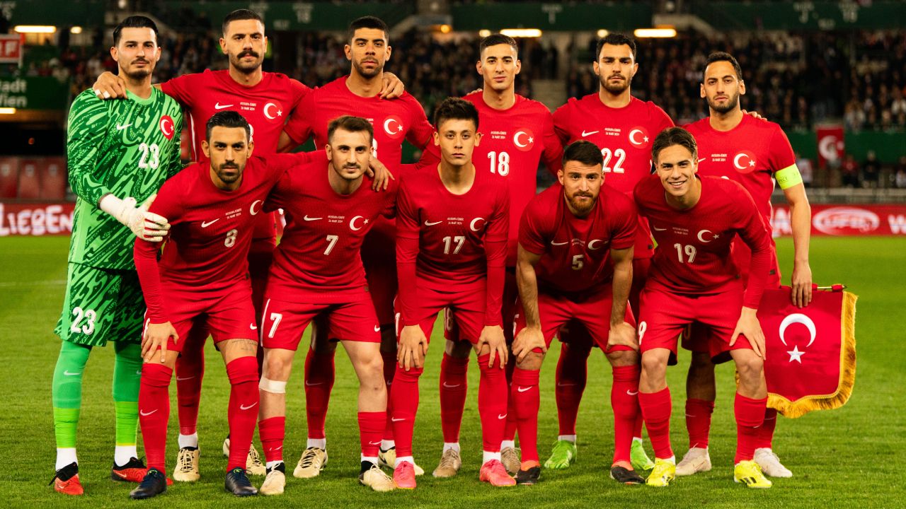 FIFA dünya sıralaması açıklandı! A Milli Takım 5 basamak gerileyerek şaşırttı - 1. Resim