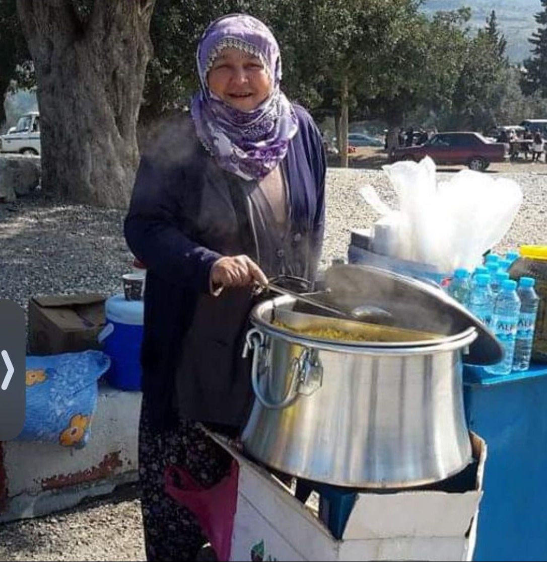 Hastane odasında tüyler ürperten cinayet! Annesini bıçaklayıp, silahla katletti Hastane odasında tüyler ürperten cinayet! Annesini bıçaklayıp, silahla katletti - 1. Resim