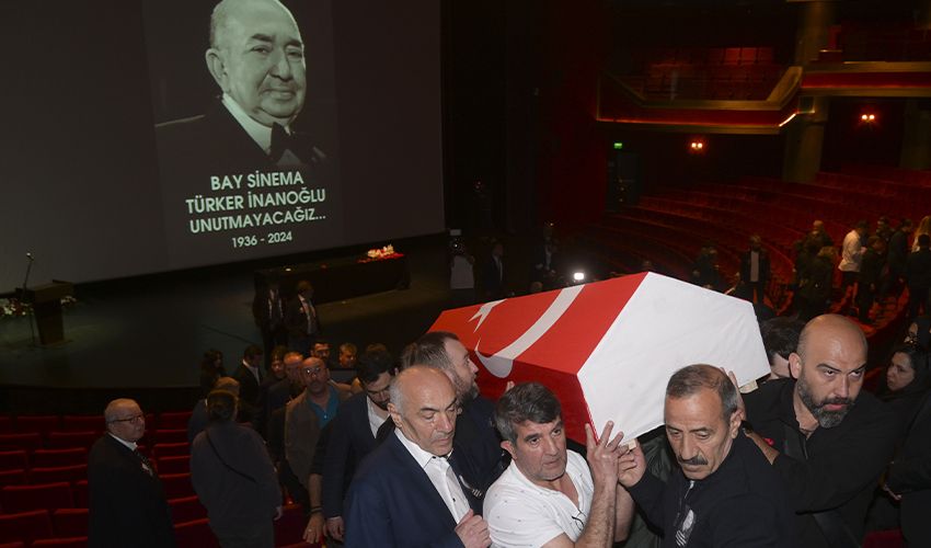 İlker İnanoğlu’nun babası Türker İnanoğlu’nun cenazesinde yaptığı konuşma herkesi ağlattı - 3. Resim