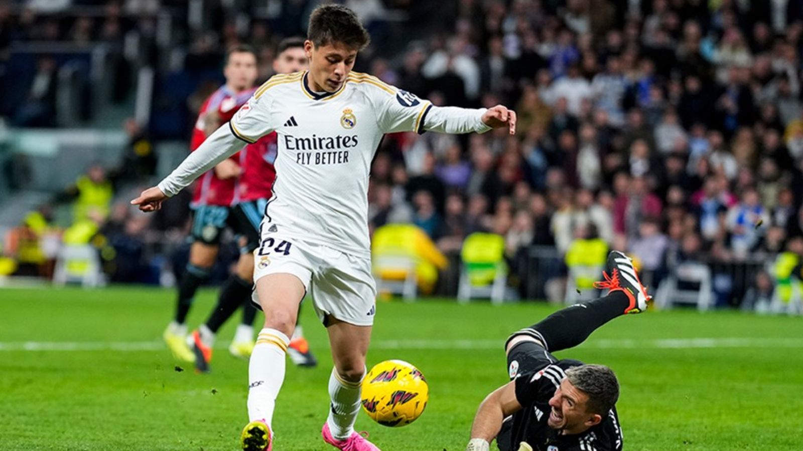 Arda Güler, Real Madrid ile yol ayrımında! Ancelotti'ye kızdı, gemileri yaktı Arda Güler, Real Madrid ile yol ayrımında! Ancelotti'ye kızdı, gemileri yaktı - 1. Resim