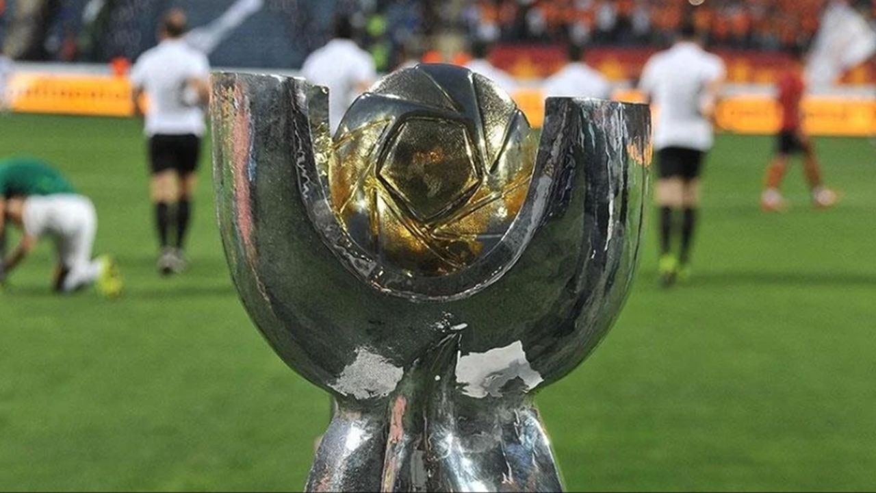 Galatasaray-Fenerbahçe Süper Kupa maçı 7 Nisan Pazar günü saat 21.30&#039;da oynanacak