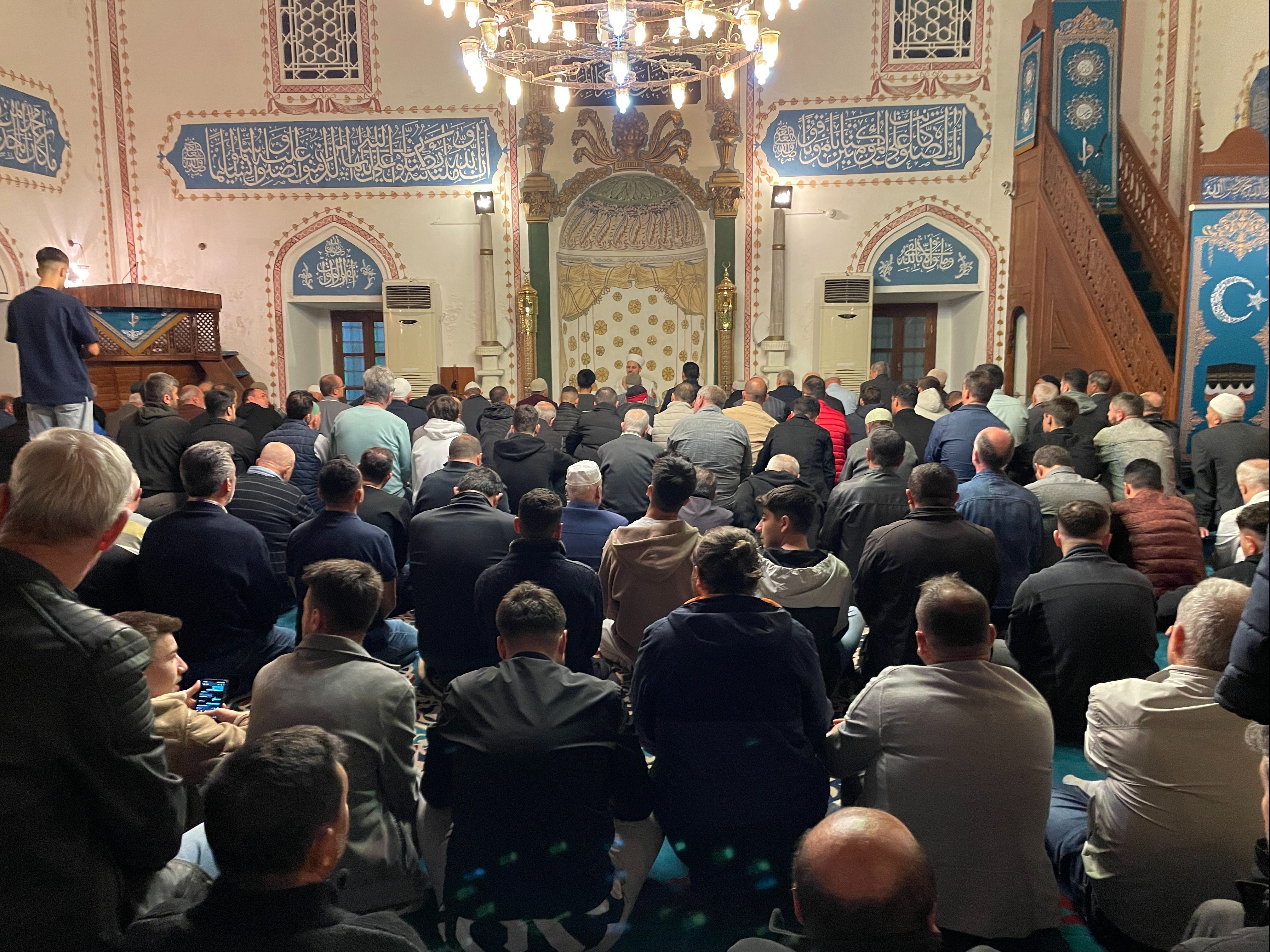 Kadir Gecesi yurt genelinde dualarla idrak edildi! - 3. Resim