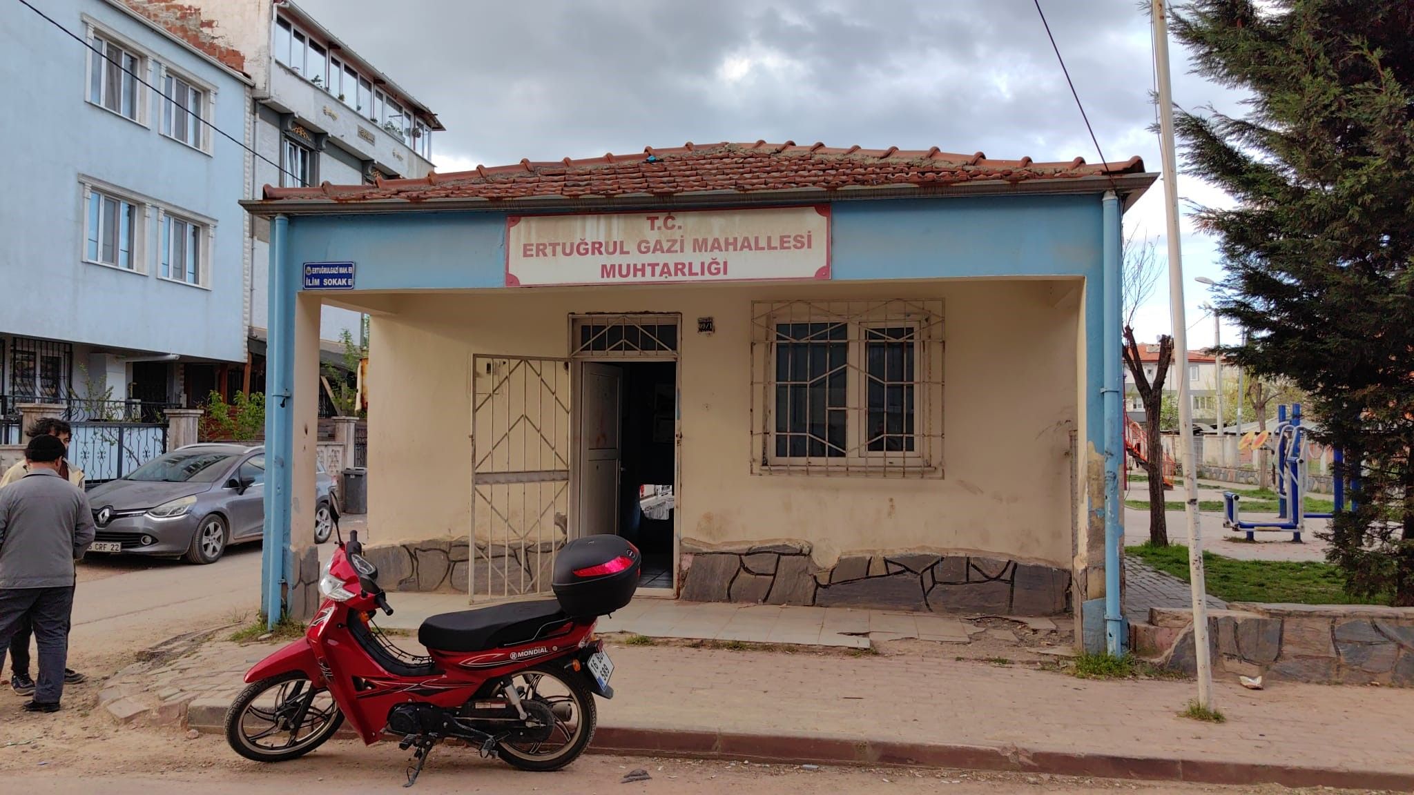 Mazbatasını alan muhtara büyük şok! Muhtarlık binası talan edildi - 1. Resim