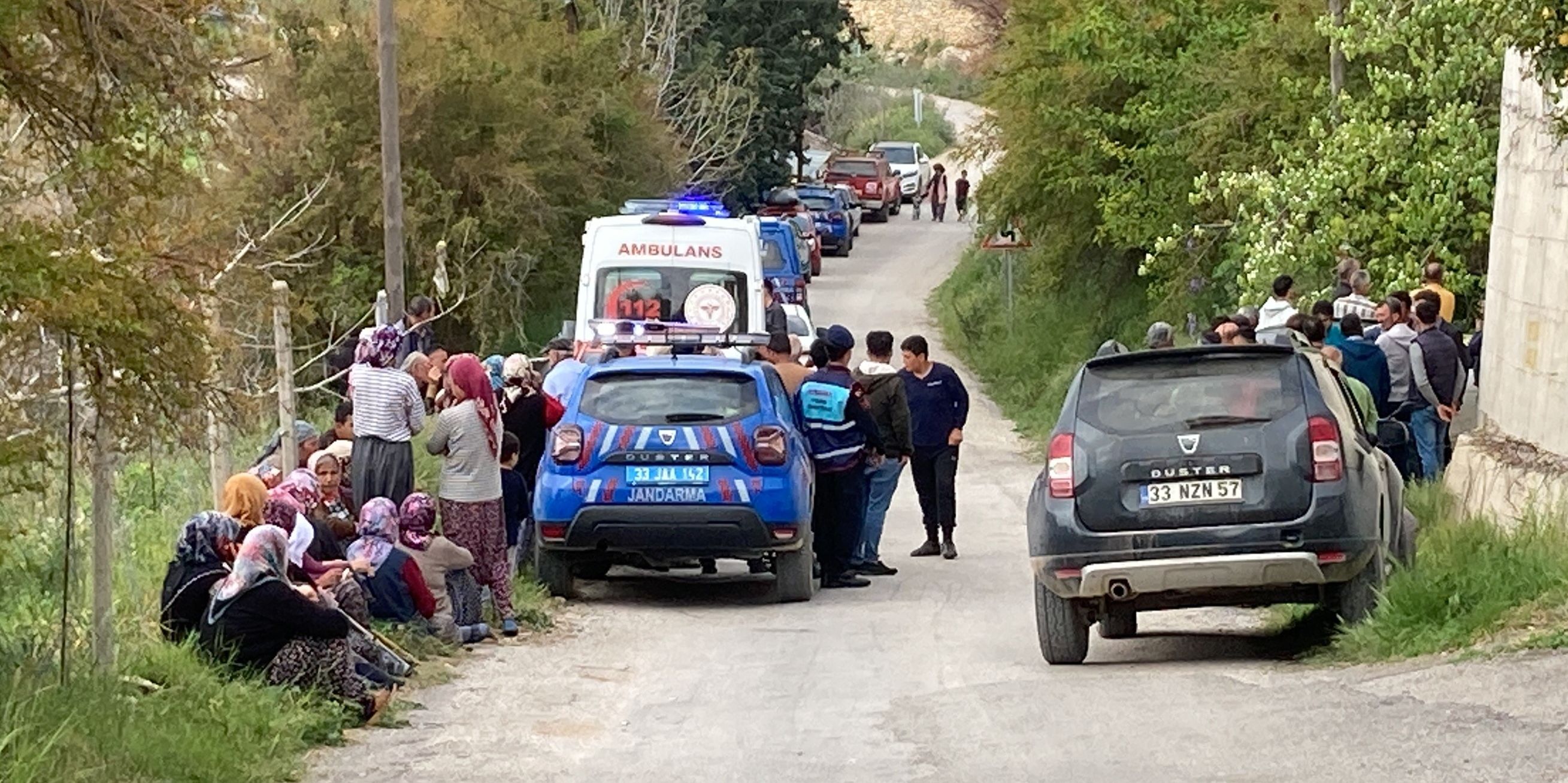 Mersin'de 2'si evde, biri araçta olmak üzere 3 kişi yanarak ölmüş halde bulundu - 2. Resim