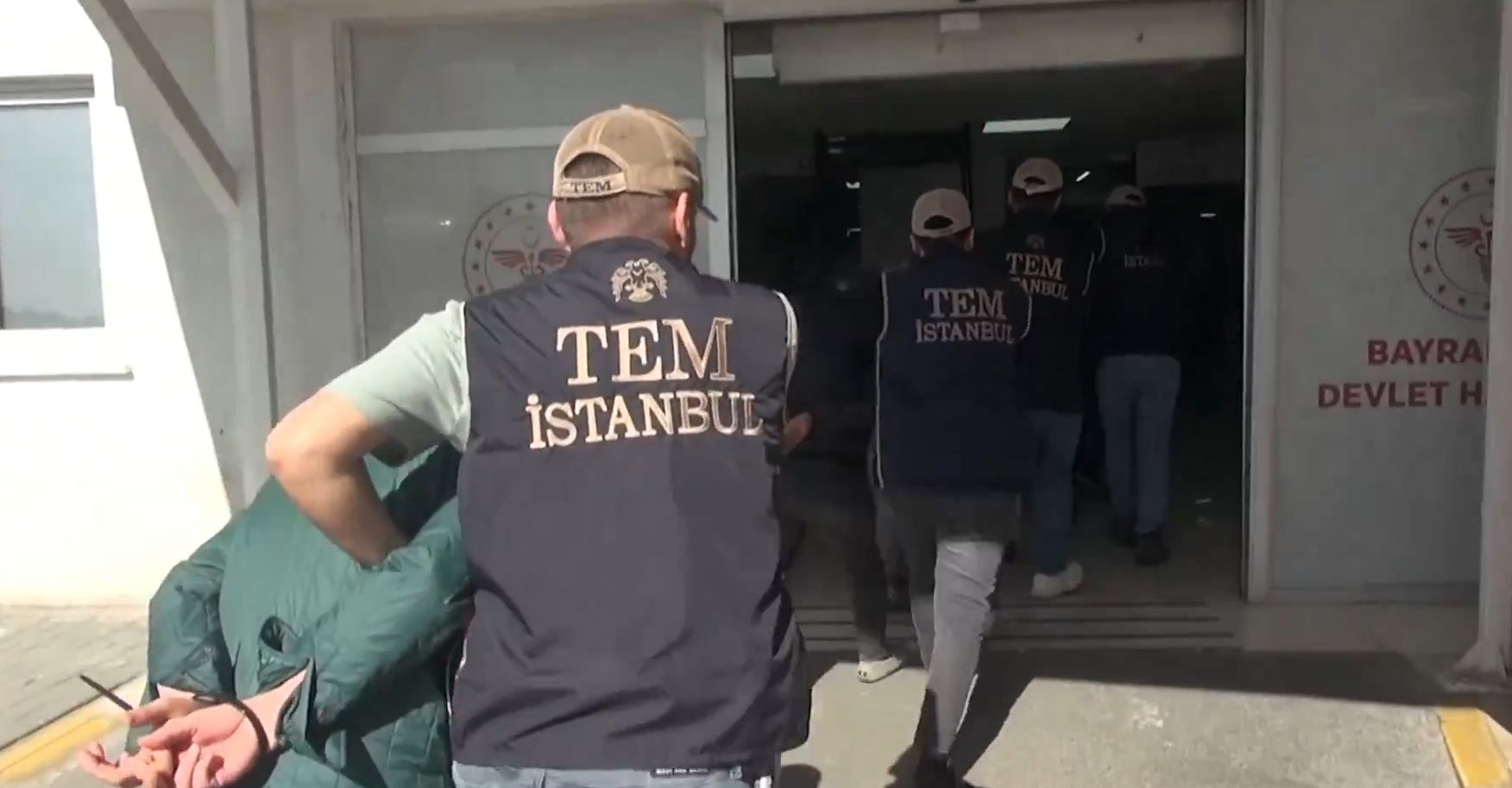 Mossad'a bilgi sızdıran 8 şüpheli yakalandı! 2'si tutuklandı Mossad'a bilgi sızdıran 8 şüpheli yakalandı! 2'si tutuklandı - 1. Resim