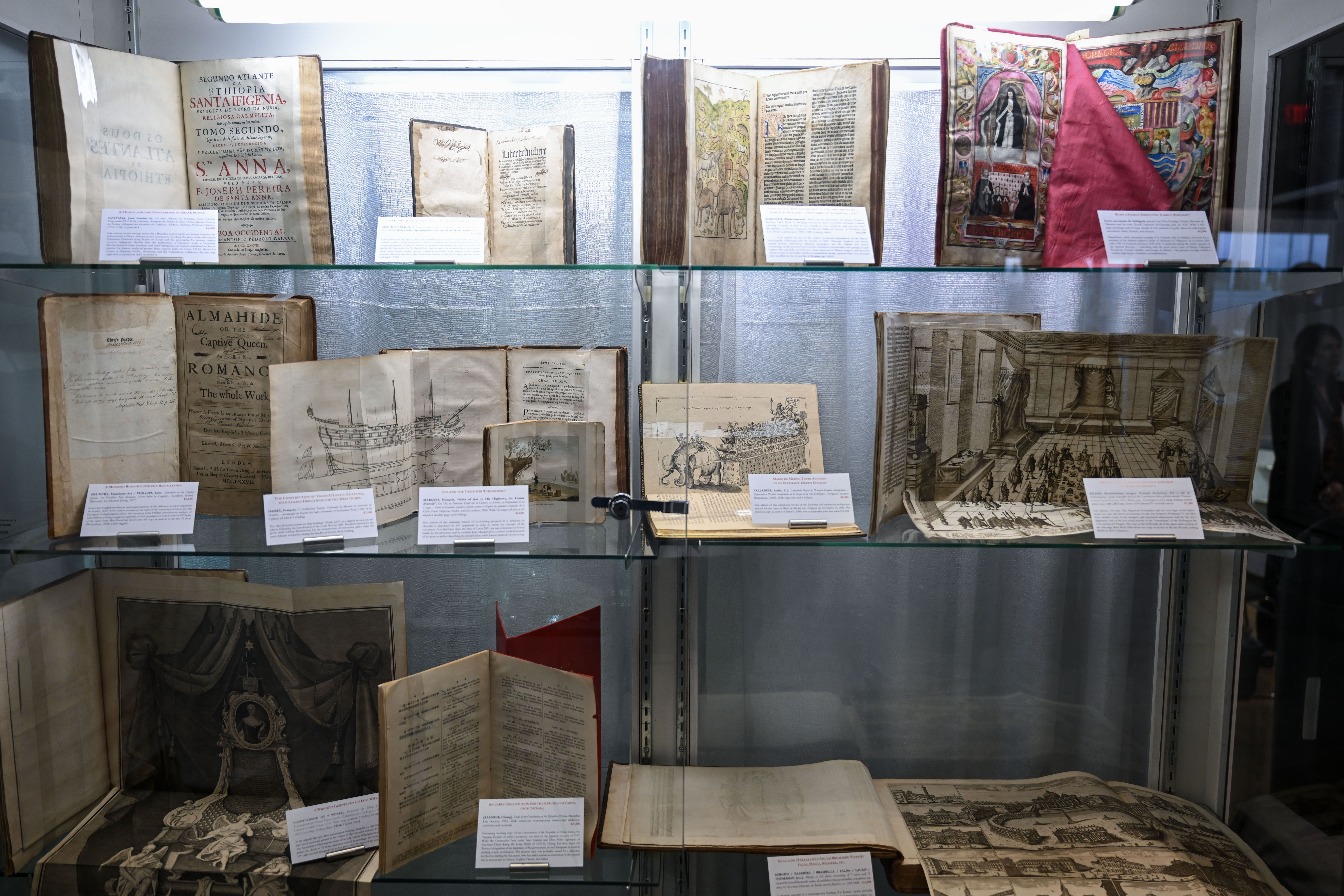 New York'ta Osmanlı eserleri ilgi çekti! Amerikalılar kadim kitaplara hayran kaldı - 4. Resim