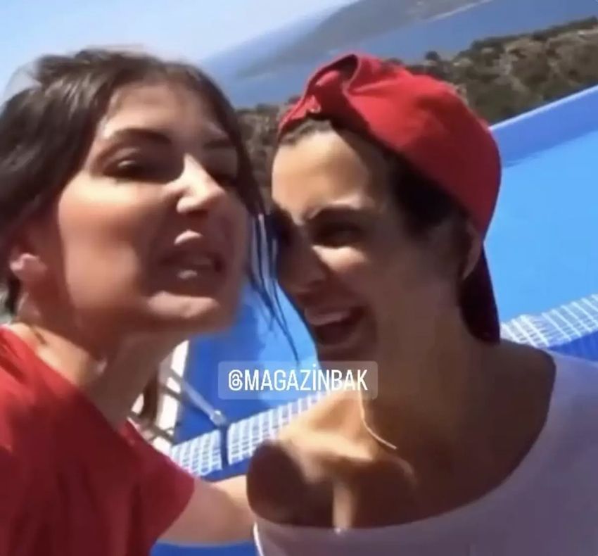 3 fenomen aynı karede! Dilan Polat, Eylül Öztürk ve Nez Demir’in yıllar önceki tatil fotoğrafları ortaya çıktı 3 fenomen aynı karede! Dilan Polat, Eylül Öztürk ve Nez Demir’in yıllar önceki tatil fotoğrafları ortaya çıktı - 3. Resim