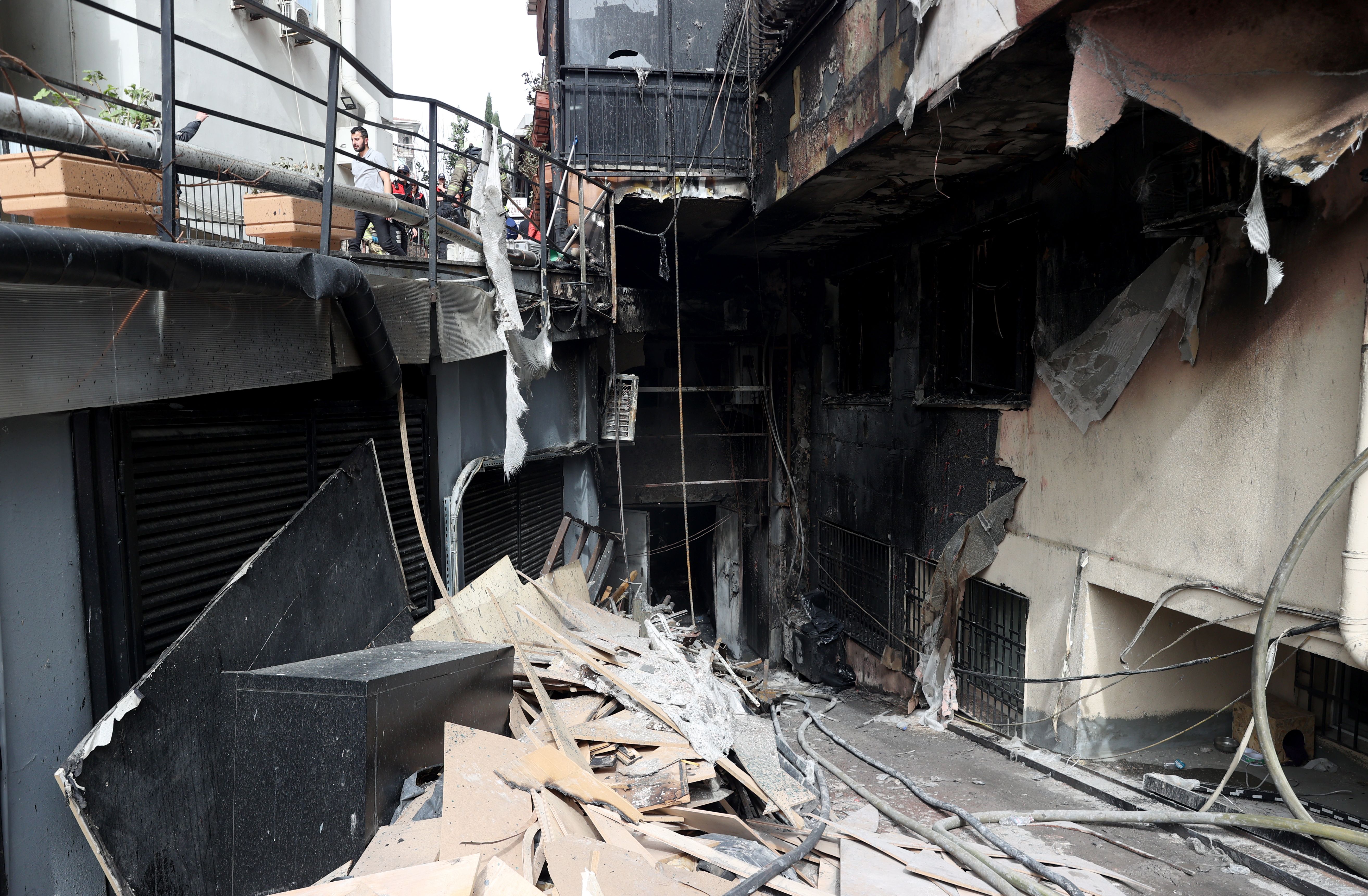 Beşiktaş'taki gece kulübü faciasının keşif raporu: Aceleye getirilen tadilat 29 kişiyi öldürdü - 2. Resim