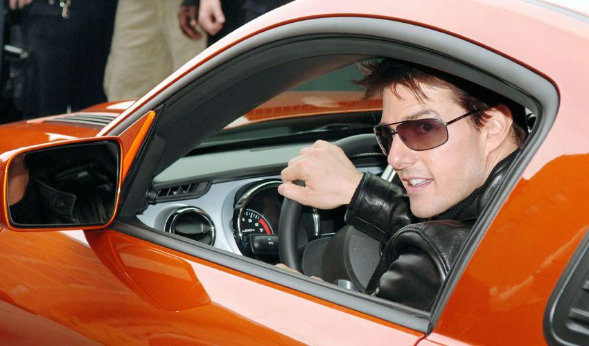 Tom Cruise’a Bugatti’den veto! Dünyaca ünlü markadan araba alamayacak - 2. Resim