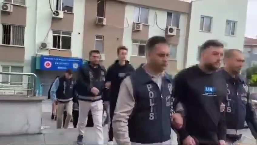 Galatasaraylı baba-kıza saldıranlar yakalandı! Kamera görüntüleri ortaya çıktı - 3. Resim