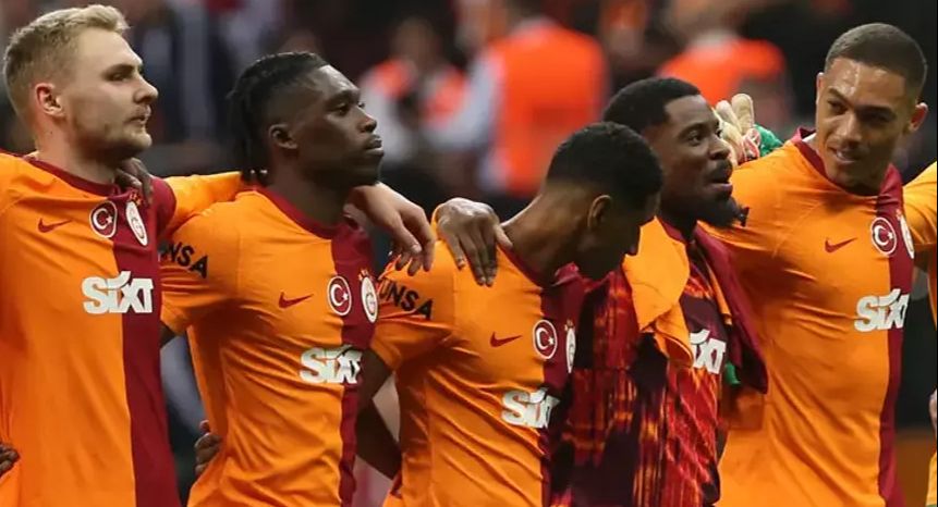 Ne geldiği belli oldu ne de gittiği! Galatasaray'a o isimin bileti kesildi! Yerine gelecek oyuncu bile belli - 1. Resim
