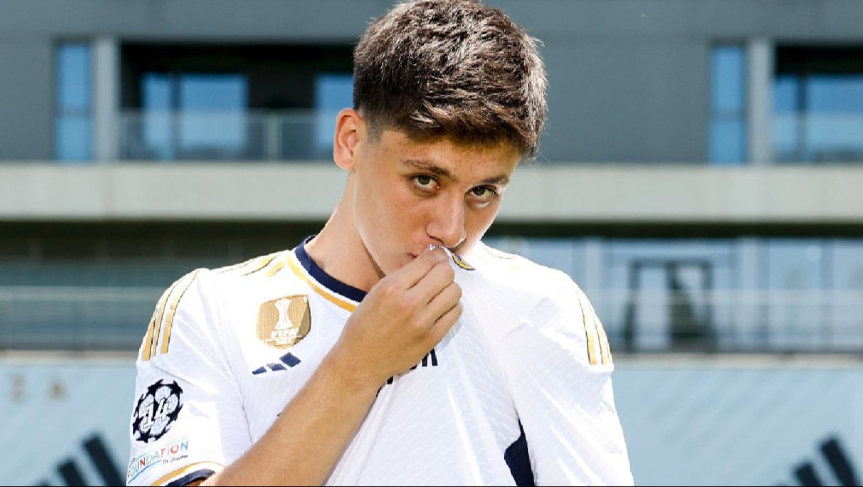 Real Madrid Trabzonspor'la iletişime geçti ! Arda Güler'den sonra bir Türk daha! Zaman kaybetmeden düğmeye bastı Real Madrid Trabzonspor'la iletişime geçti ! Arda Güler'den sonra bir Türk daha! Zaman kaybetmeden düğmeye bastı - 1. Resim