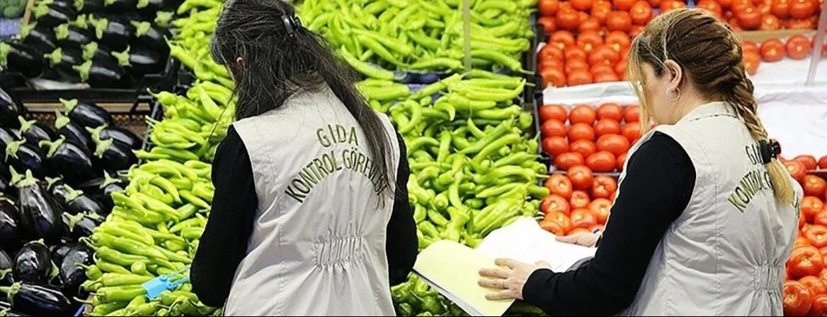 Bakanlıktan bayram öncesi sıkı denetim! 103 bin gıda kontrol edildi, 45 milyon lira ceza kesildi Bakanlıktan bayram öncesi sıkı denetim! 103 bin gıda kontrol edildi, 45 milyon lira ceza kesildi - 1. Resim