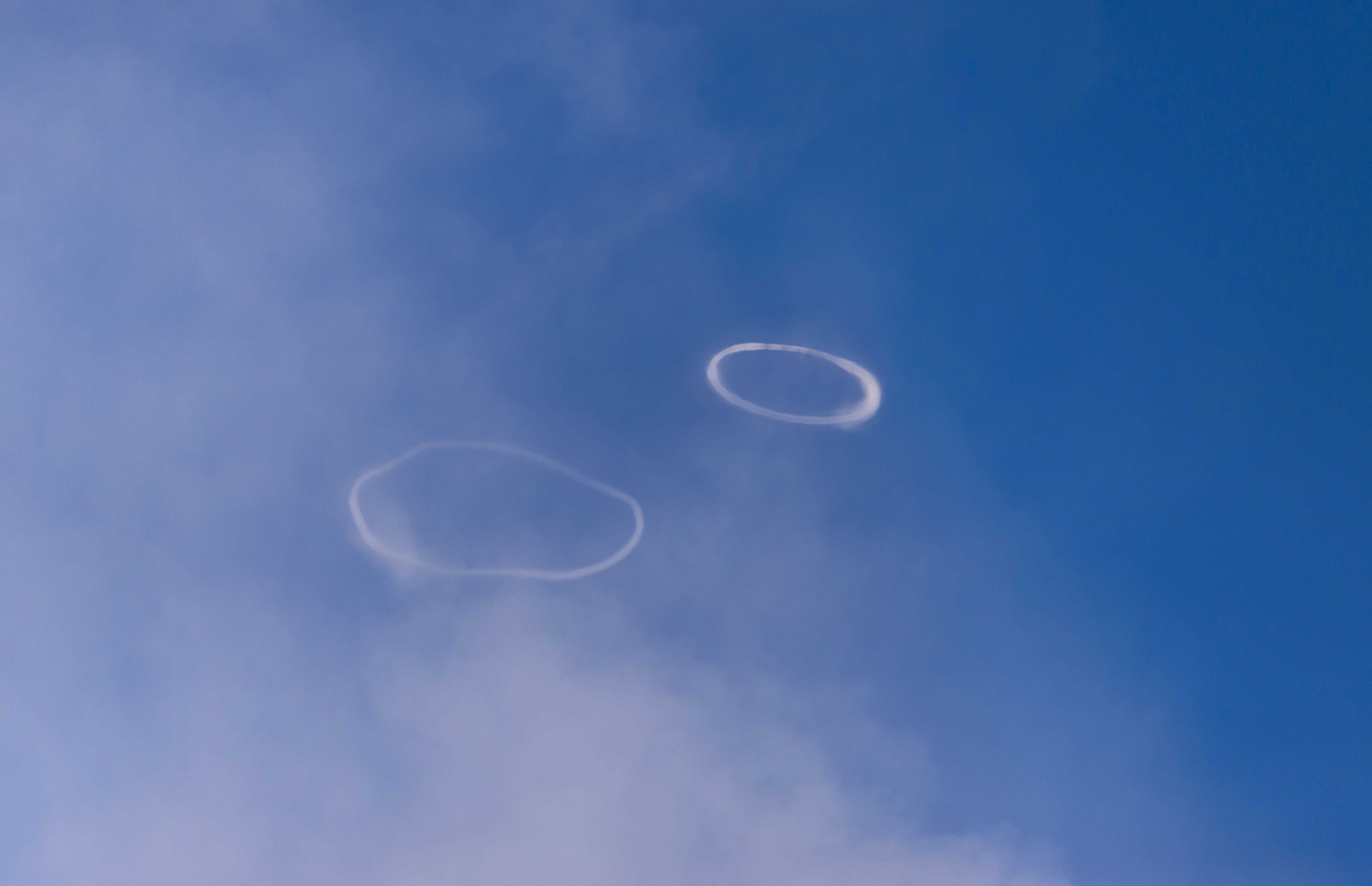 Etna Yanardağı'nda ilginç görüntüler! Halka şeklinde dumanlar püskürttü - 4. Resim