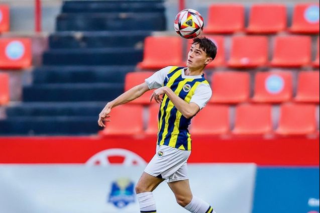 Fenerbahçe'nin kaptanından şok iddia:  Fenerbahçe'nin kaptanından şok iddia: