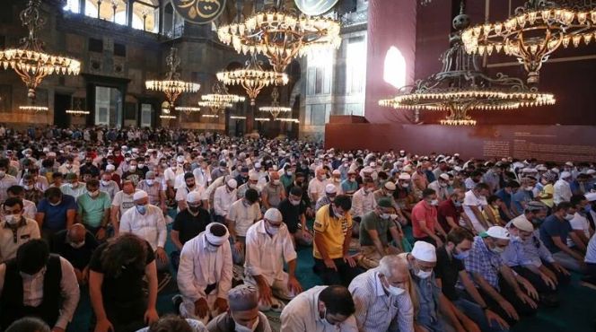 Mardin'in Nusaybin ilçesinde bayram namazı 16.17'de kılınıyor Mardin'in Nusaybin ilçesinde bayram namazı 16.17'de kılınıyor - 1. Resim
