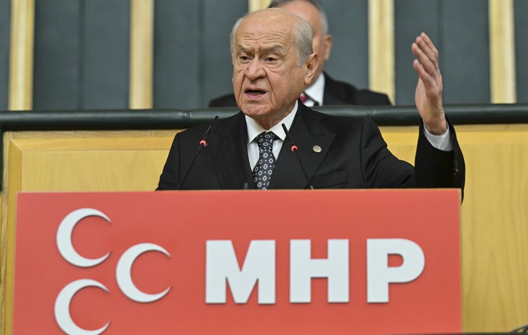 MHP Genel Başkanı Bahçeli'den bayram mesajı! YSK'nın Van kararına veryansın etti MHP Genel Başkanı Bahçeli'den bayram mesajı! YSK'nın Van kararına veryansın etti - 2. Resim