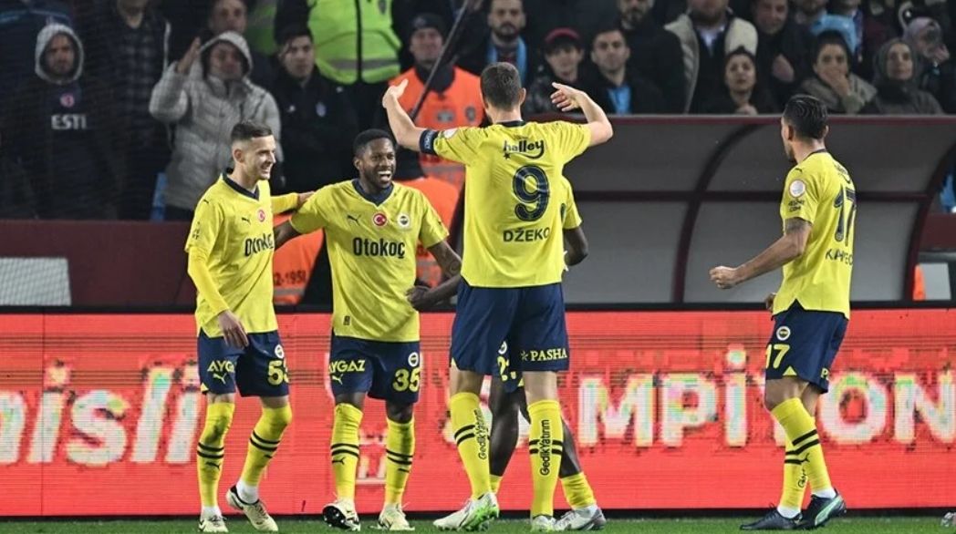 UEFA kulüpler sıralamasında Fenerbahçe 56. olurken, Galatasaray 60. oldu UEFA kulüpler sıralamasında Fenerbahçe 56. olurken, Galatasaray 60. oldu - 1. Resim