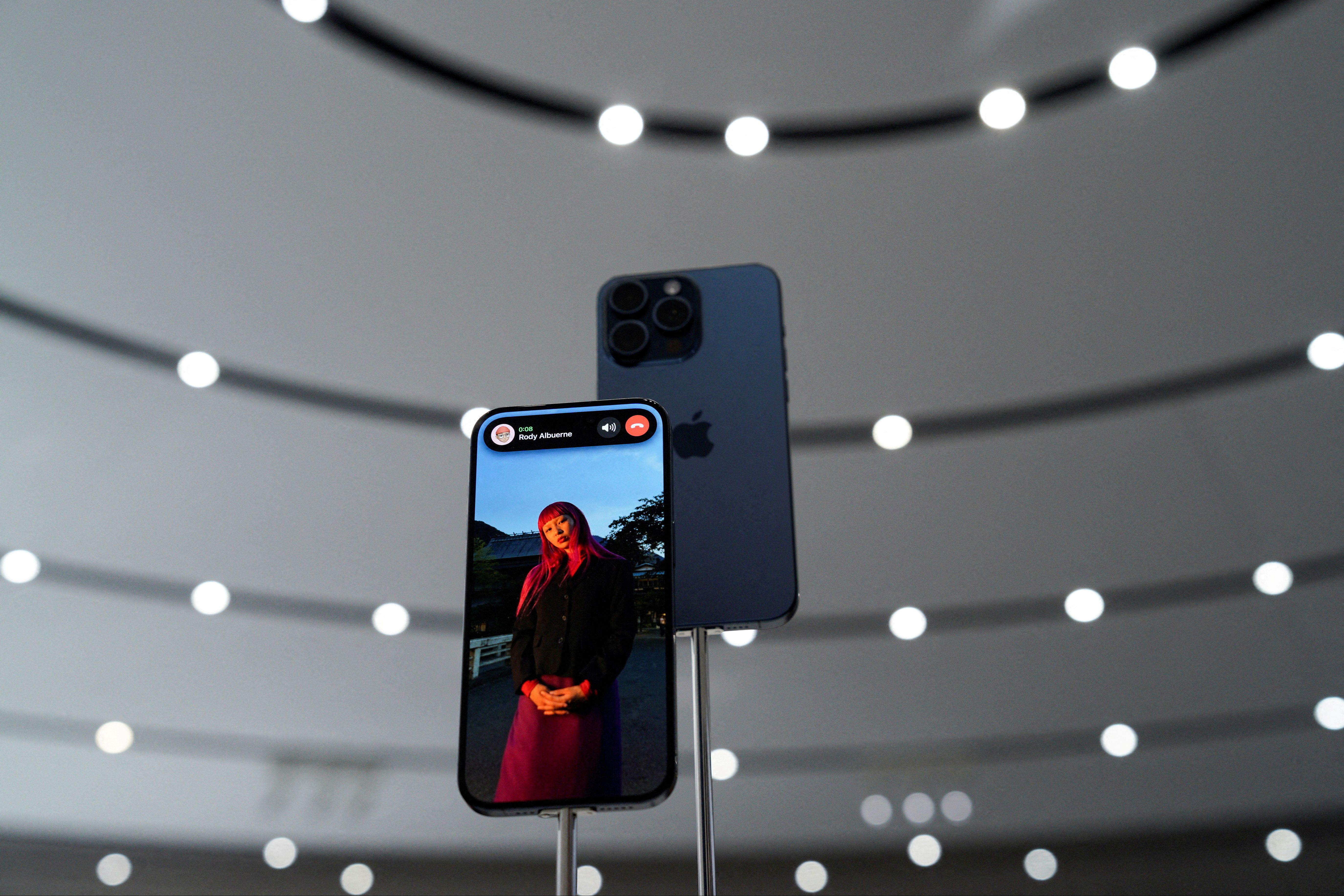 Yakında duyurulacak iPhone 16 pil kapasitesi belli oldu! Yakında duyurulacak iPhone 16 pil kapasitesi belli oldu! - 2. Resim
