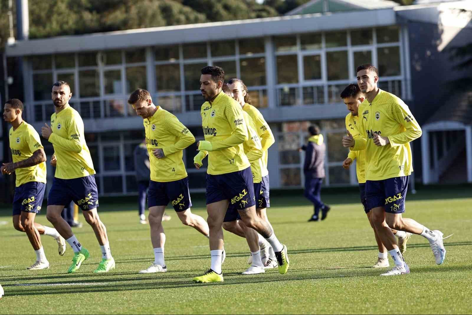 Fenerbahçe Olympiakos maçı 11 Nisan Perşembe günü 19.45'te oynanacak Fenerbahçe Olympiakos maçı 11 Nisan Perşembe günü 19.45'te oynanacak - 1. Resim