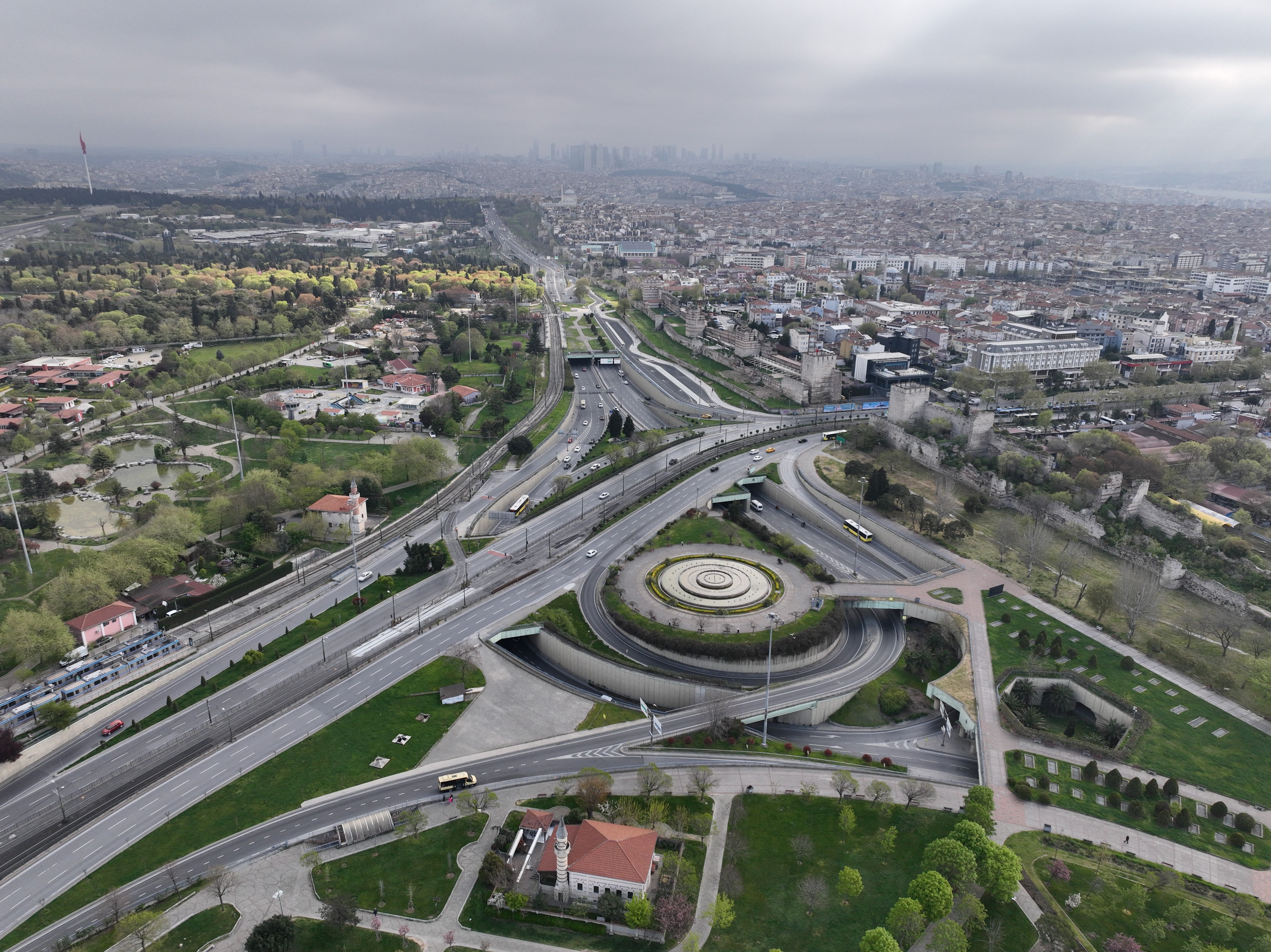 İstanbul trafiğinde 'bayram' boşluğu: Yoğunluk yüzde 6 oldu İstanbul trafiğinde 'bayram' boşluğu: Yoğunluk yüzde 6 oldu - 2. Resim
