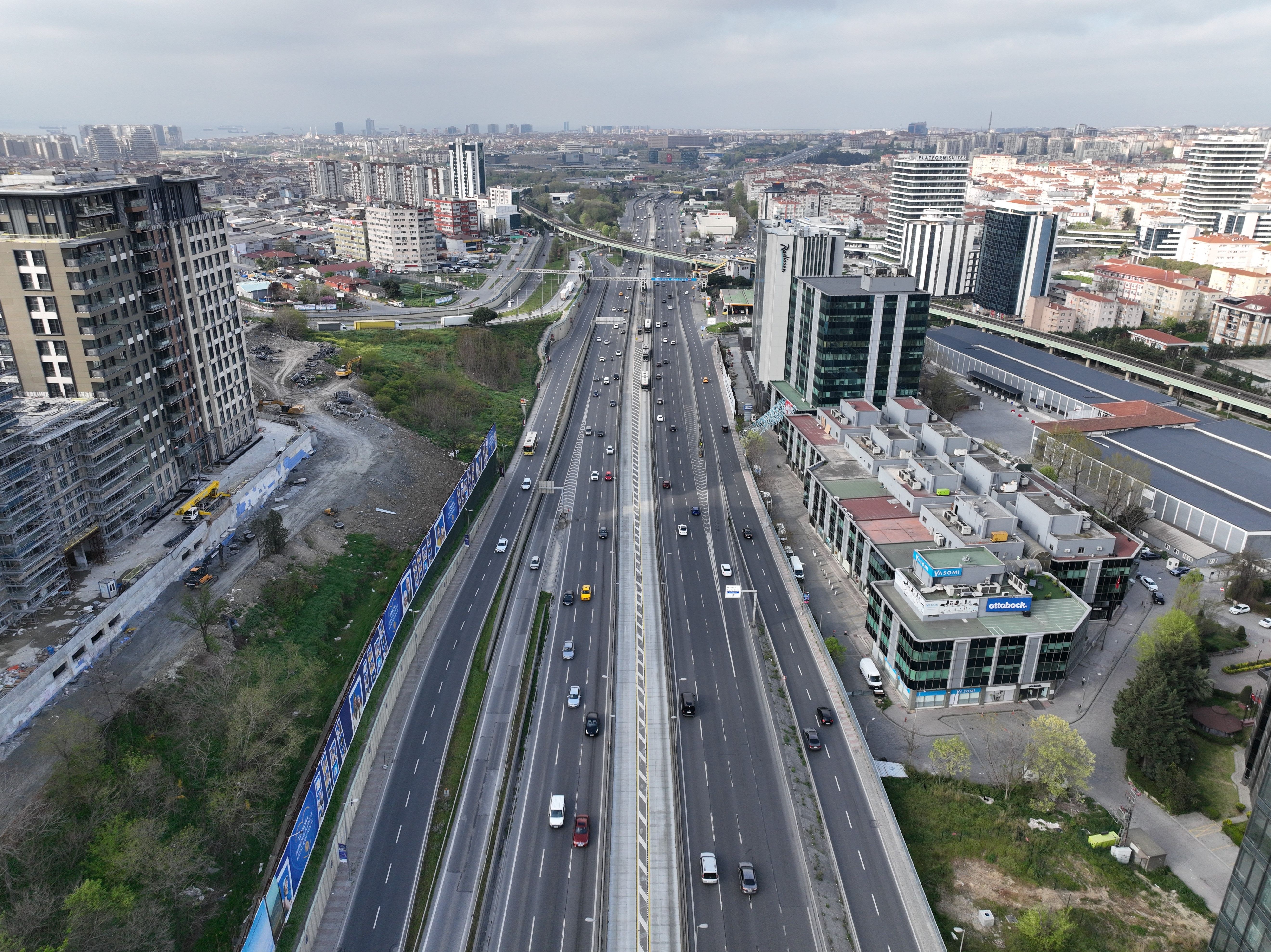İstanbul trafiğinde 'bayram' boşluğu: Yoğunluk yüzde 6 oldu İstanbul trafiğinde 'bayram' boşluğu: Yoğunluk yüzde 6 oldu - 3. Resim