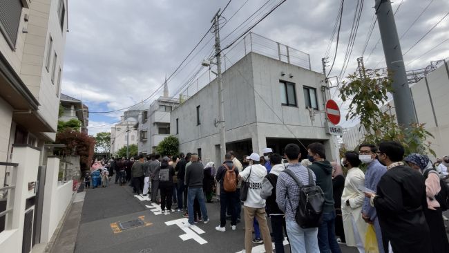 Tokyo Camisi'nde bayram namazı kılındı Tokyo Camisi'nde bayram namazı kılındı - 1. Resim
