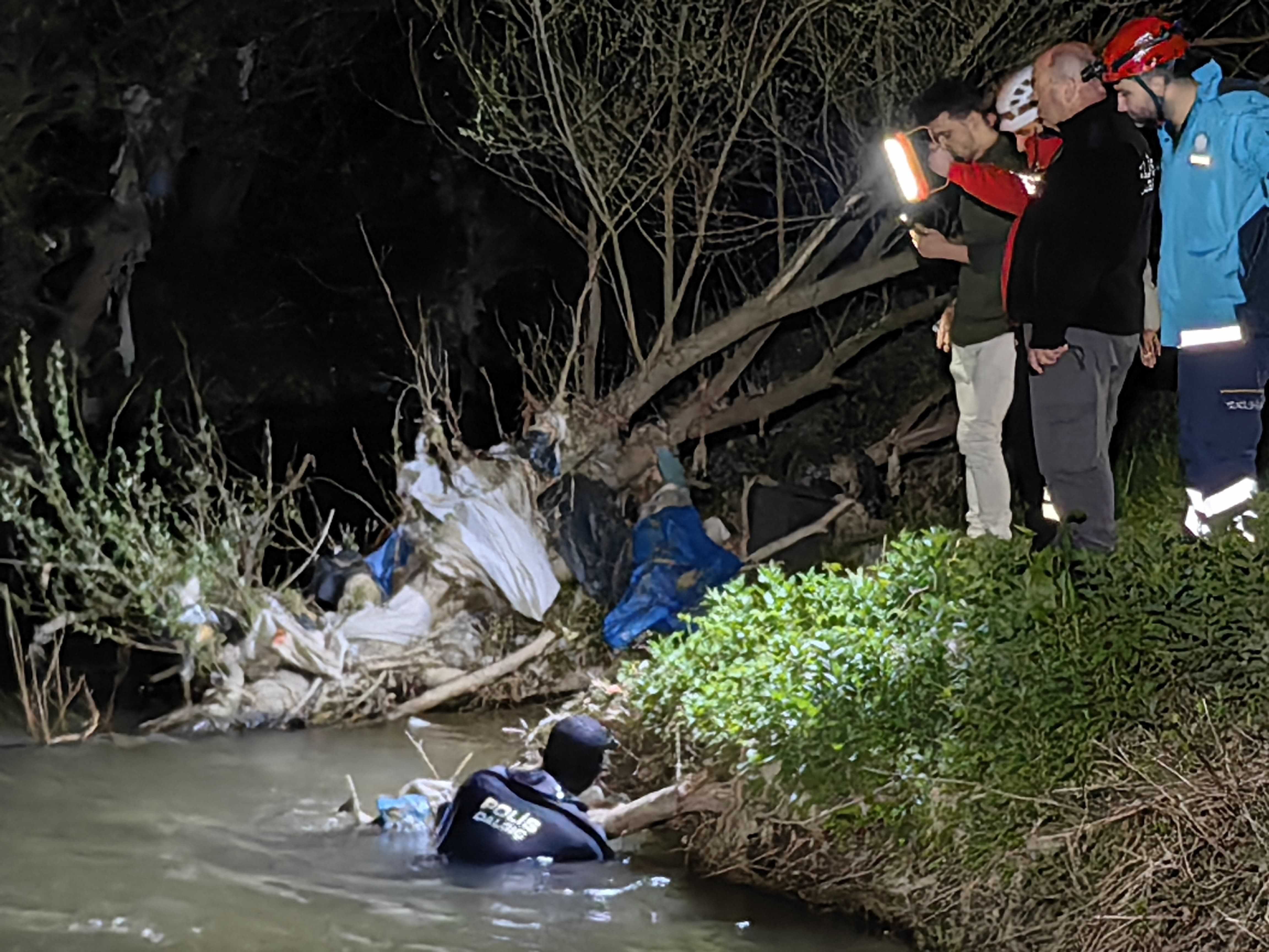Ailesiyle gittiği piknikte kaybolan 2 yaşındaki çocuktan kahreden haber Ailesiyle gittiği piknikte kaybolan 2 yaşındaki çocuğun cansız bedeni bulundu - 2. Resim