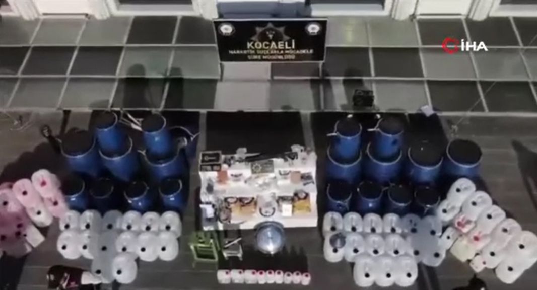 Zehir tacirlerine büyük operasyon! Tek seferde yakalanan en büyük 3. kokain miktarı - 1. Resim